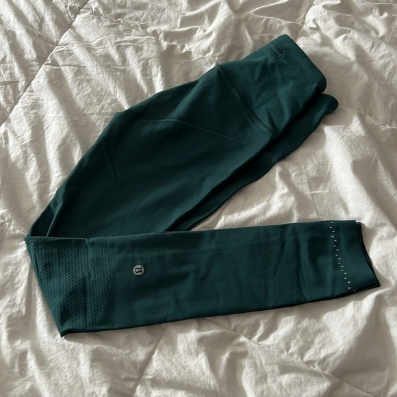 Lululemon Zoned In Tight *27" - Picture 2 of 8